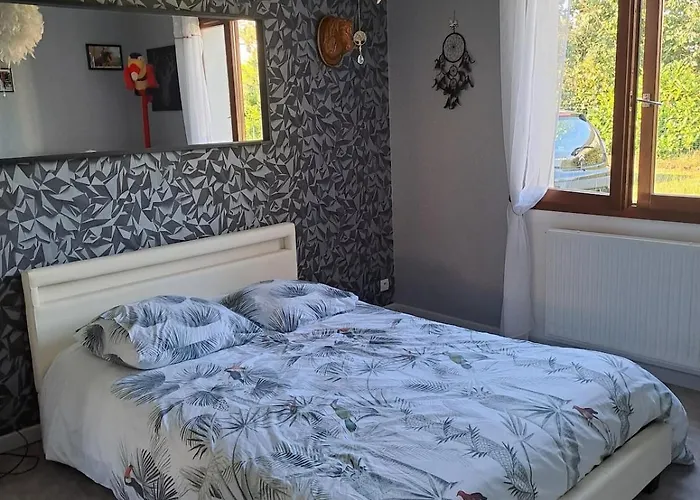 Jolie Maison Avec Piscine Hébergement de vacances