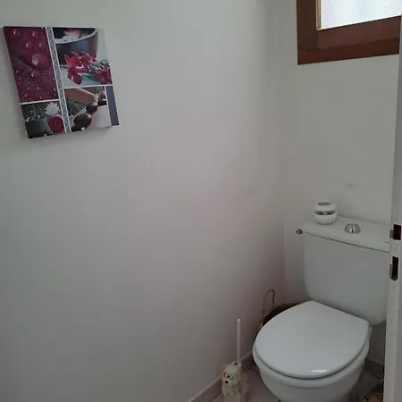 Jolie Maison Avec Piscine *